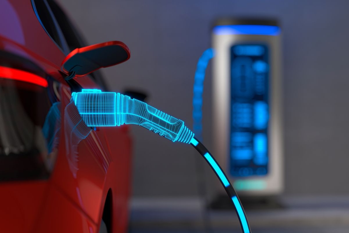 Ricarica auto elettriche: “5 minuti per 400 km” con la nuova tecnologia di BYD